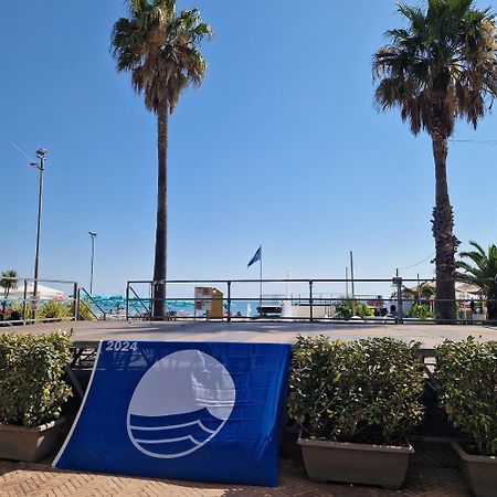 Le Camelie -Appartamenti Nuovi Porto Sant'Elpidio Exterior photo